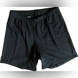 Mizuno Black Athletic Performance Shorts-DryLite. Women’s size Medium